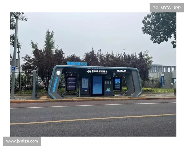 TomTom导航技术革新带来的三大核心优势助力智能出行提升驾车体验 TomTom导航技术革新带来的三大核心优势助力智能出行提升驾车体验