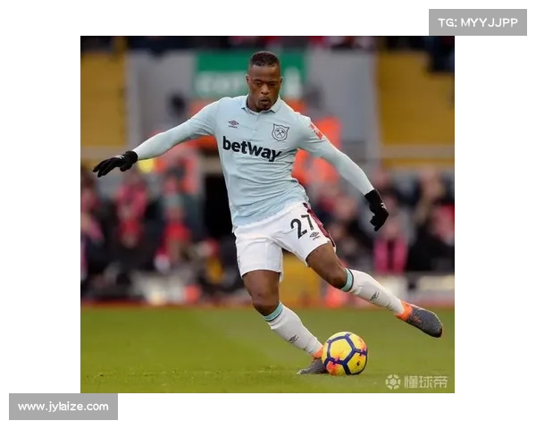 埃弗拉职业生涯五大亮点揭秘 从青年才俊到世界级后卫的传奇之路 埃弗拉职业生涯五大亮点揭秘 从青年才俊到世界级后卫的传奇之路